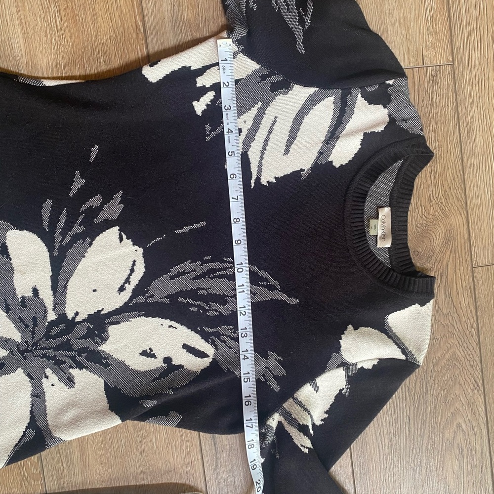 Calvin Klein Black and White Knit Dress 3/4 Sleeve Crew Neck - Picture 8 of 9